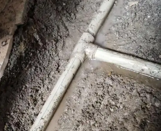 钟楼漏水维修电话
